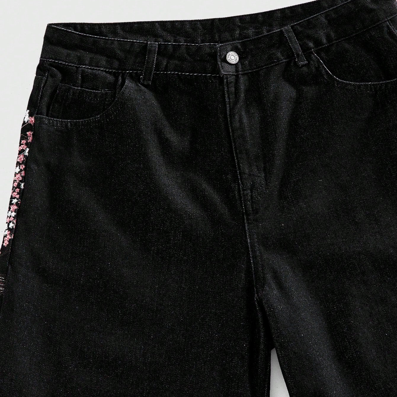 Men's Retro Plum Blossom Embroidered Loose Denim Jorts