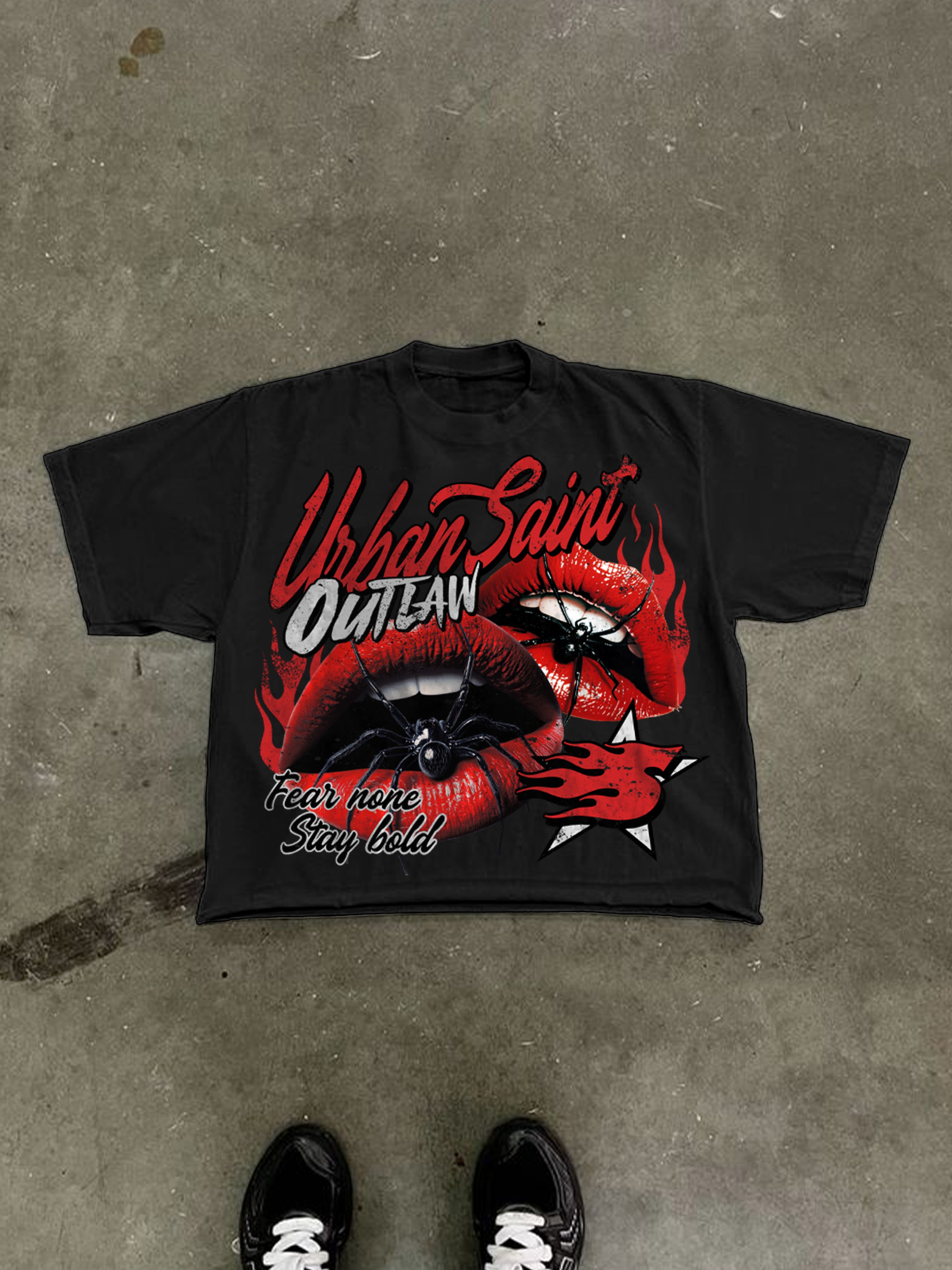 Vintage Spider Red Lip Graphic Cropped T-shirt