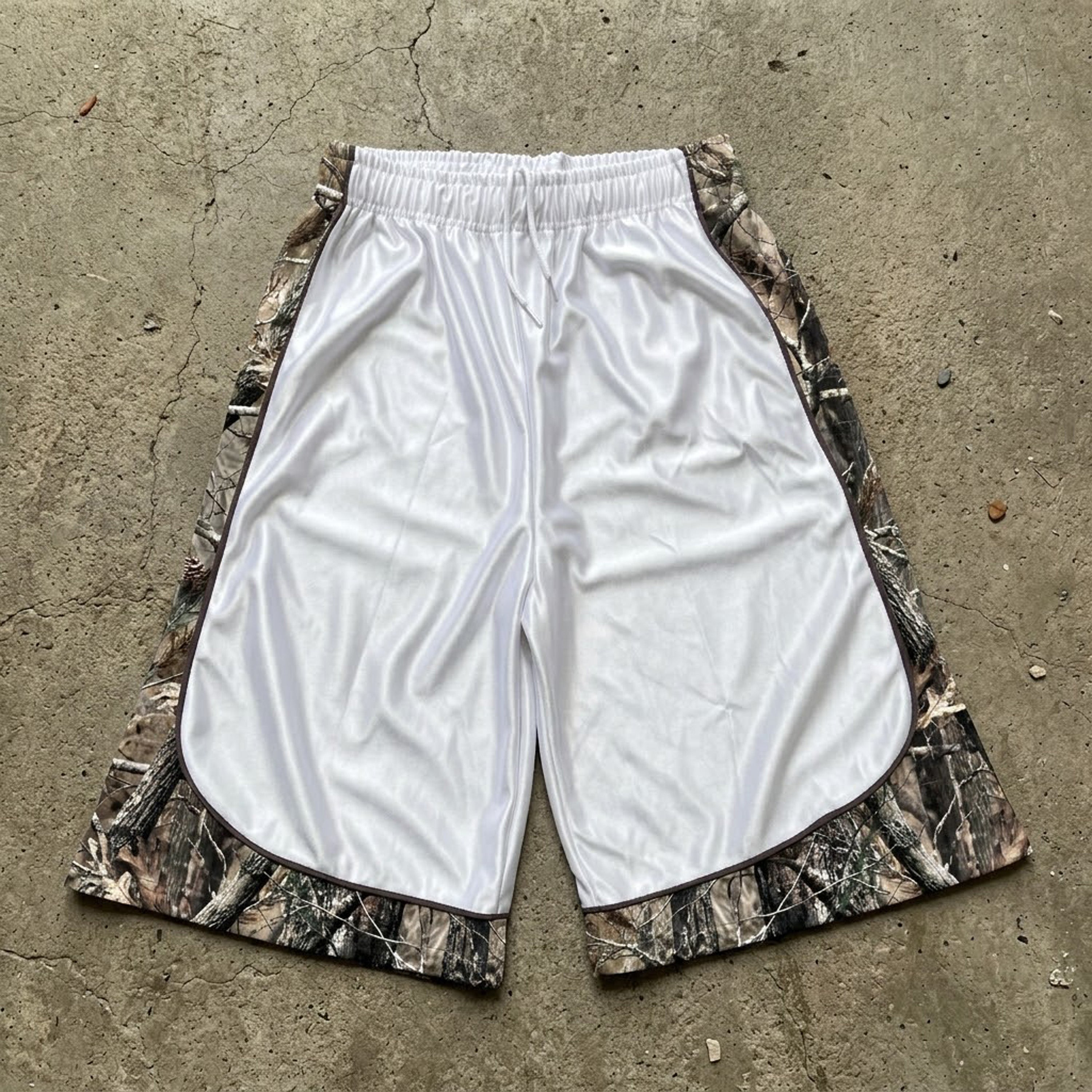 Color-blocked Camouflage Print Drawstring Casual 1/2 Shorts