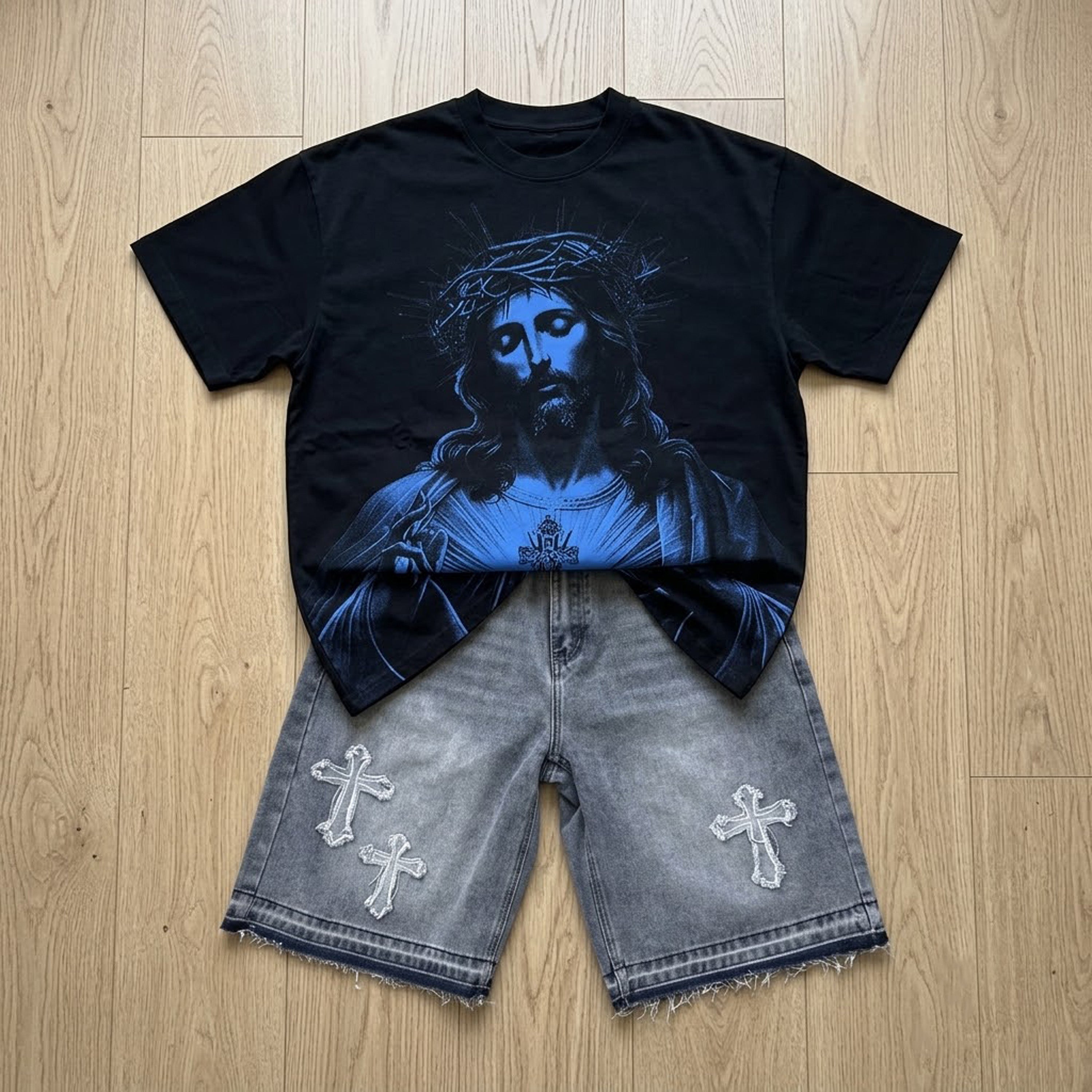 Vintage Jesus Print Graphic T-shirt & Cross Appliqué Denim Shorts Set