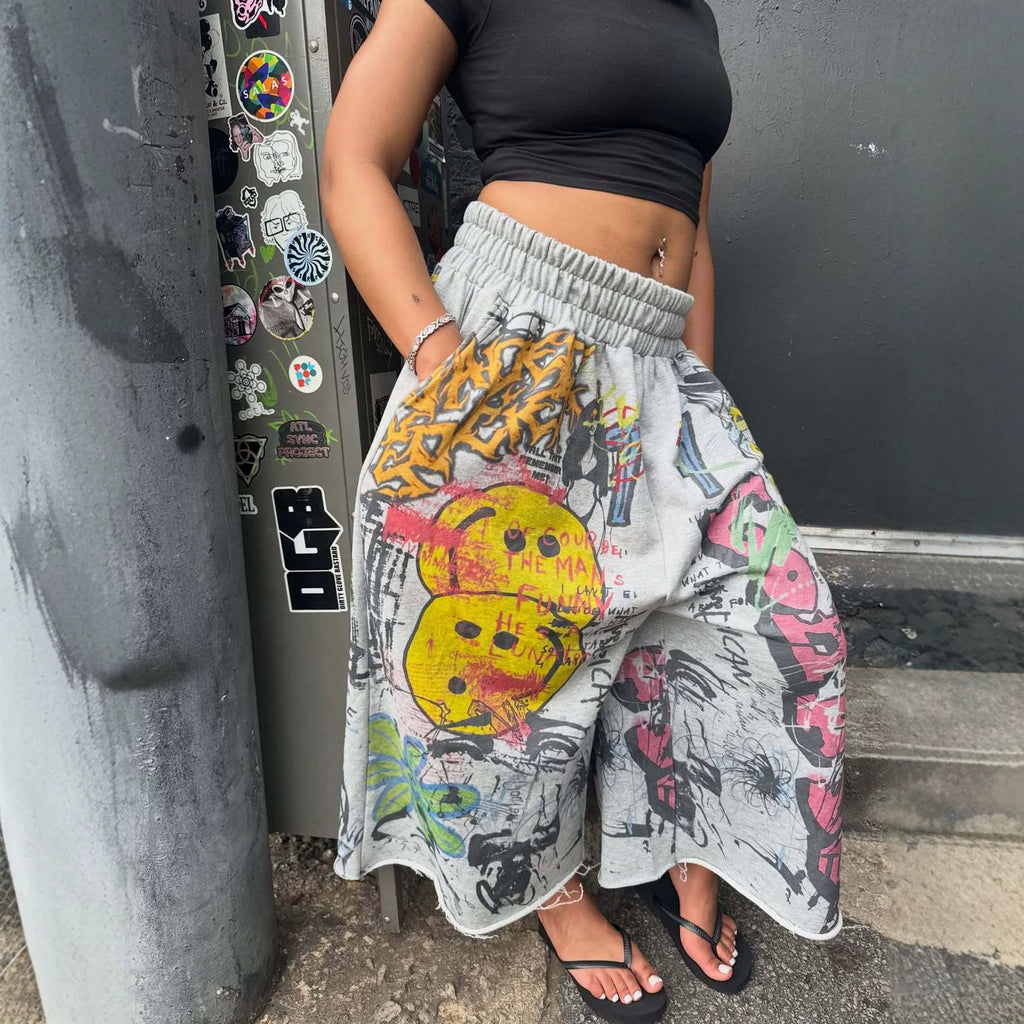 Vertabrae Casual Graffiti Print Streetwear Hip Hop Smiley Face Cotton Shorts