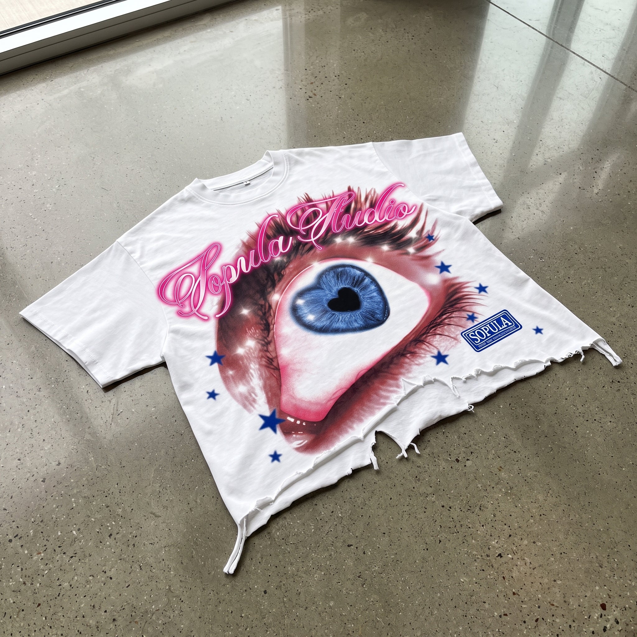 Sopula Blue Eye Vintage Graphic Crop Ripped T-shirt