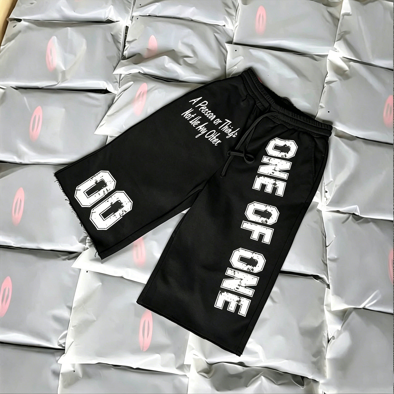 Vintage Word Graphic Drawstring Casual Pocket  3/4 Shorts