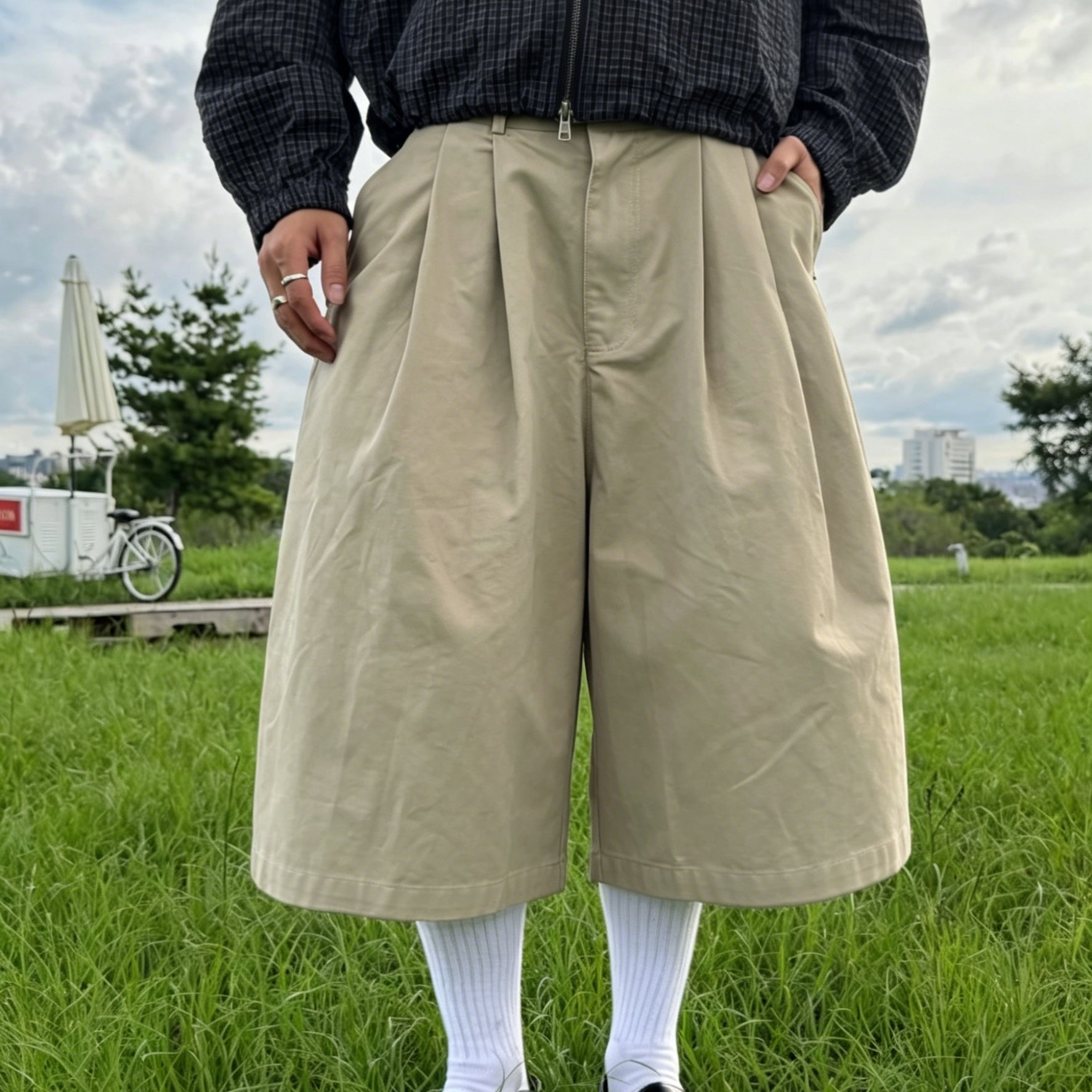 Men's Casual Pleated Loose Shorts