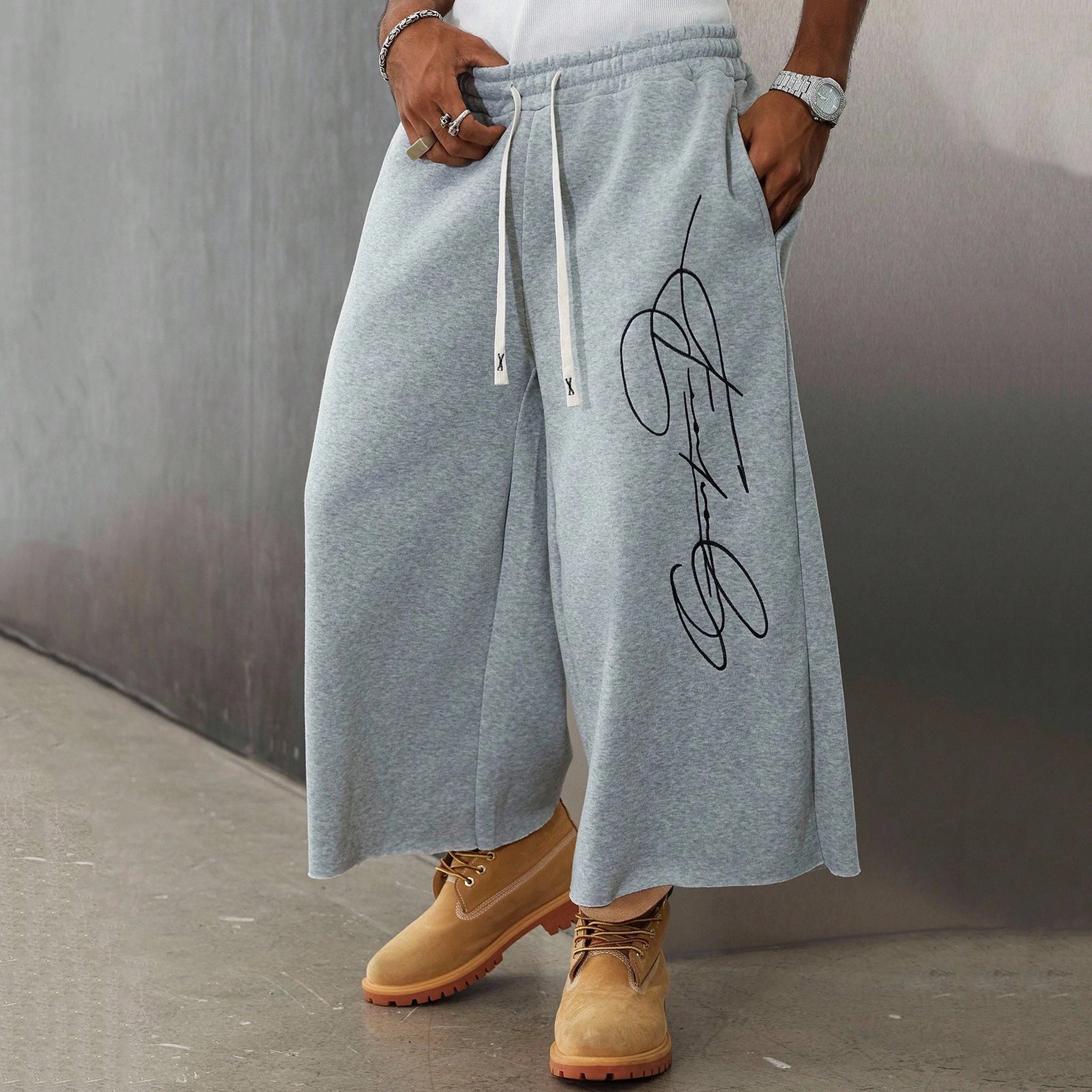 Men's Fashion Letter Drawstring Loose 3/4 Shorts